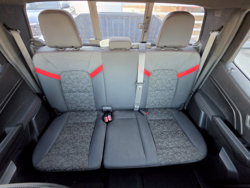 Used 2023 Gray Chevrolet Z71 image 35