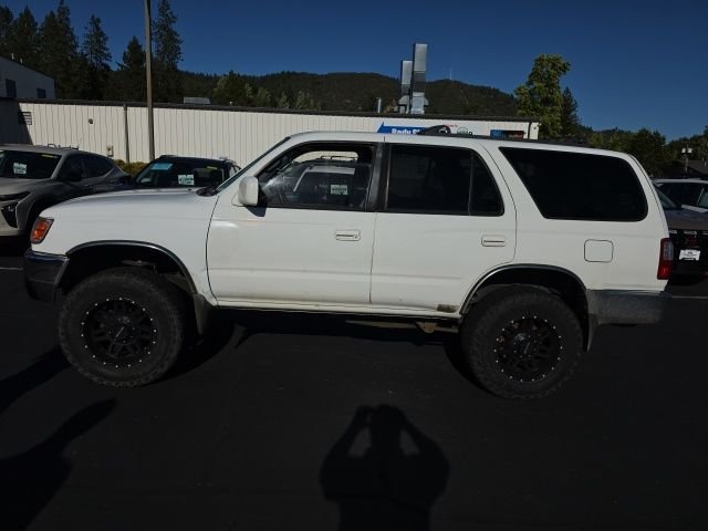 Used 1996 White Toyota SR5 image 5