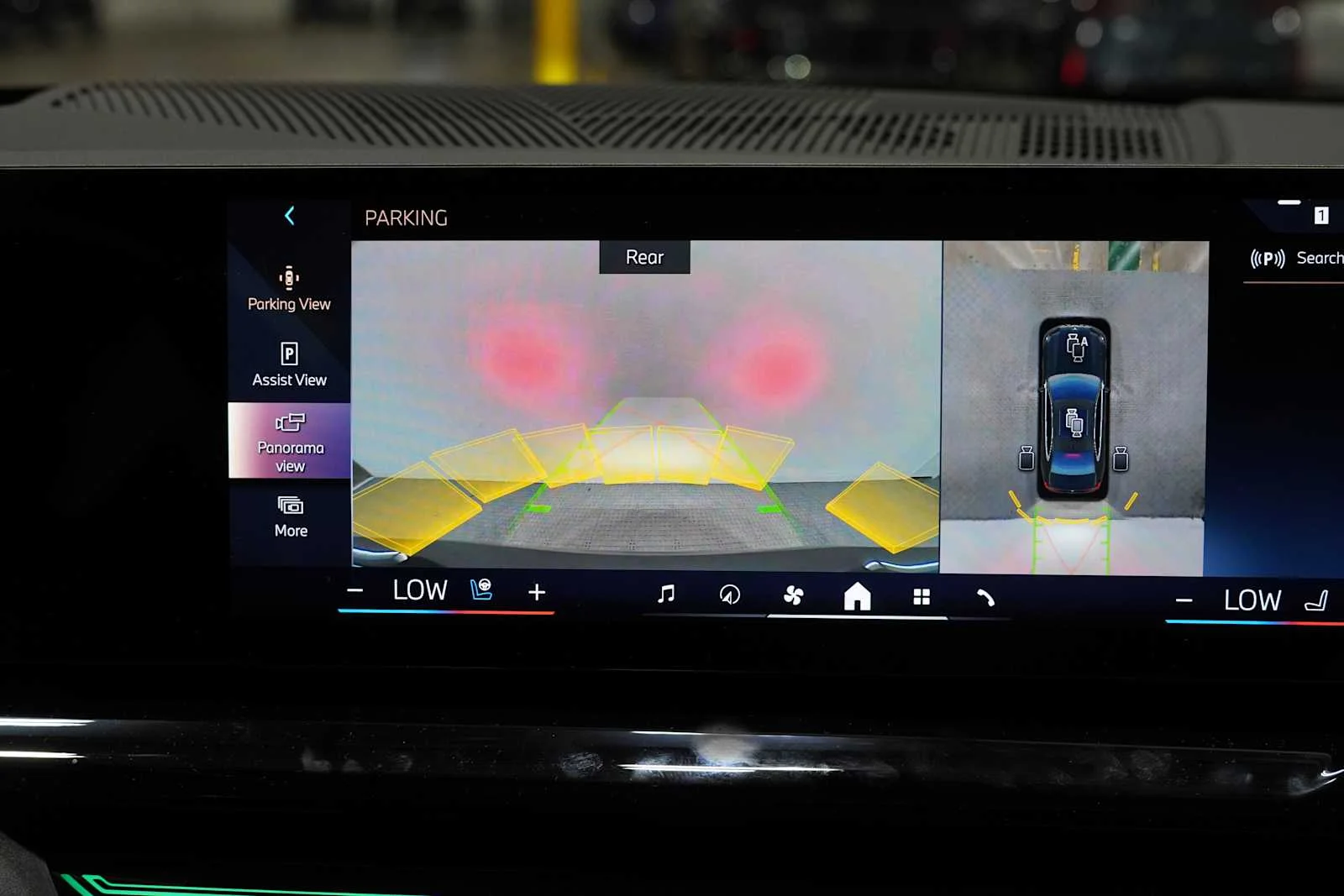 Used 2025 Dark Graphite Metallic BMW 530i image 17