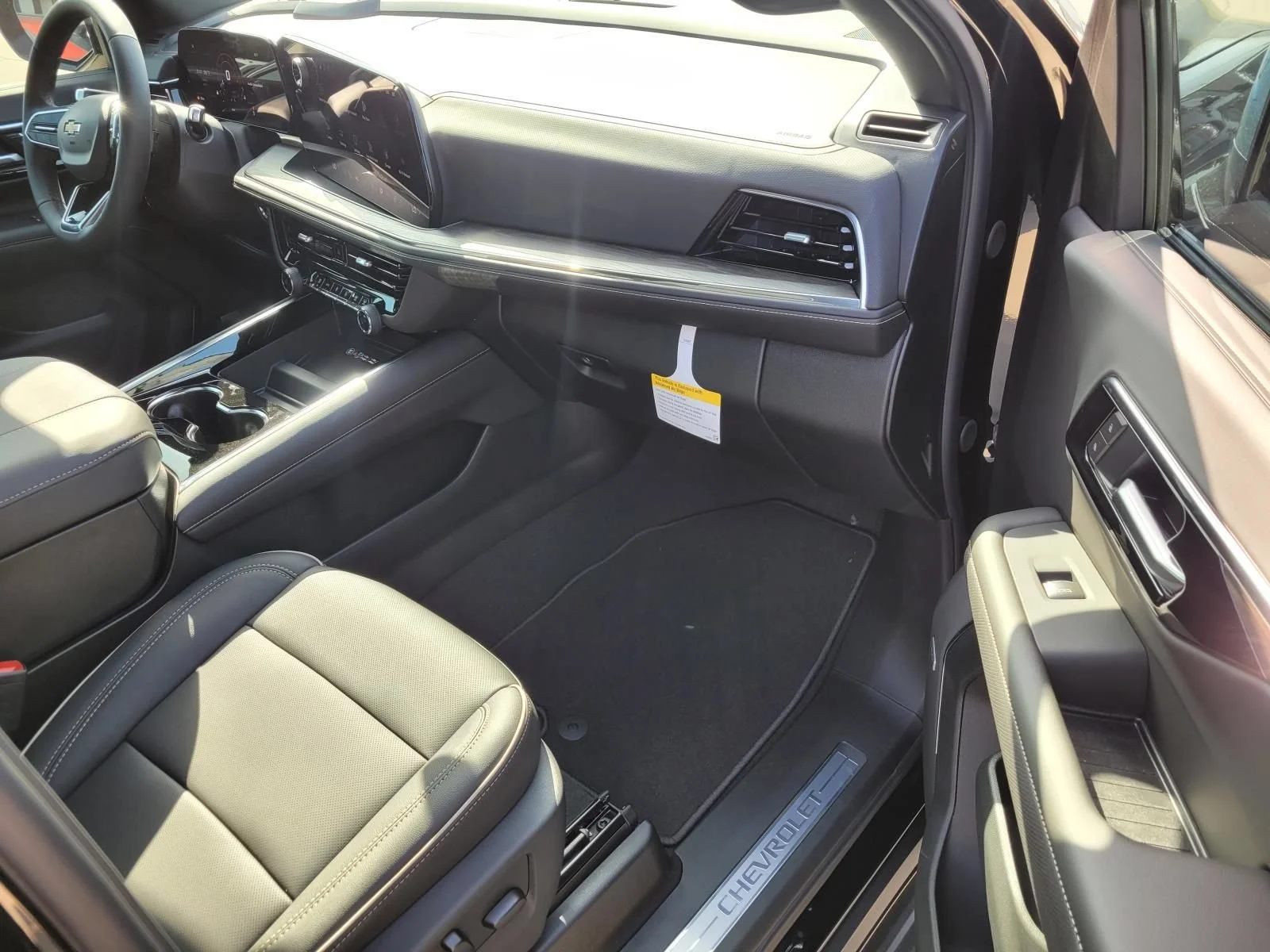 2026 Chevrolet Tahoe Premier - Photo 6