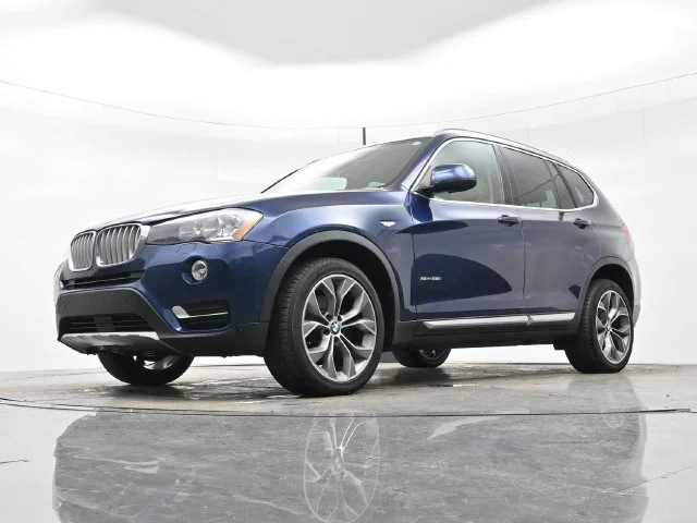 Used 2017 Blue BMW sDrive28i image 11