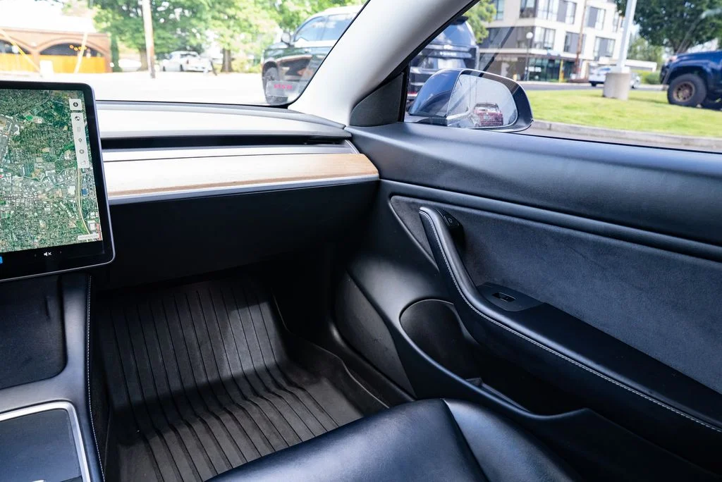 Used 2021 Gray Tesla Performance image 10