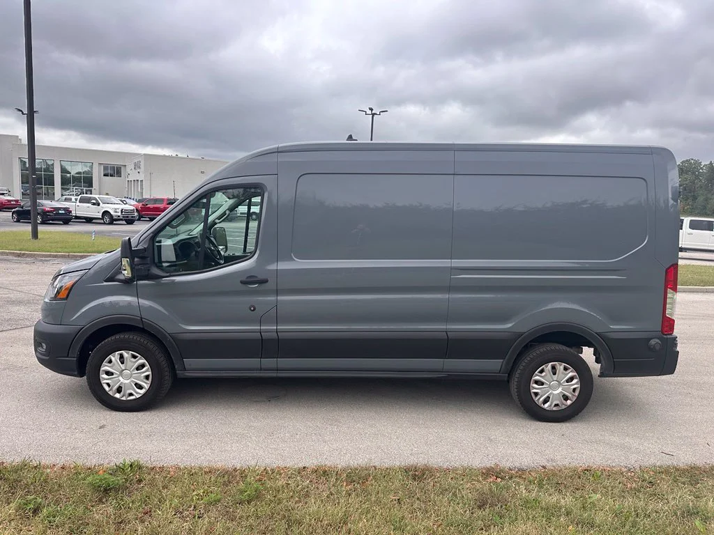 Used 2023 Abyss Gray Metallic Ford Base image 4
