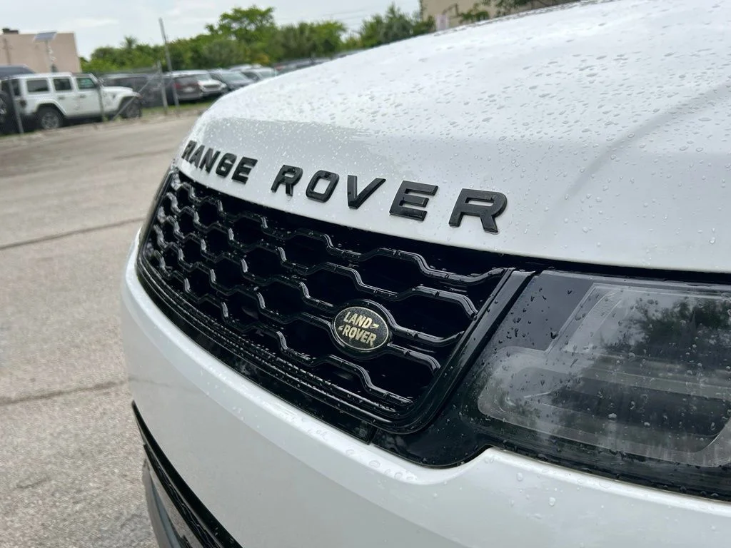 Used 2021 White Land Rover HSE Silver Edition image 36