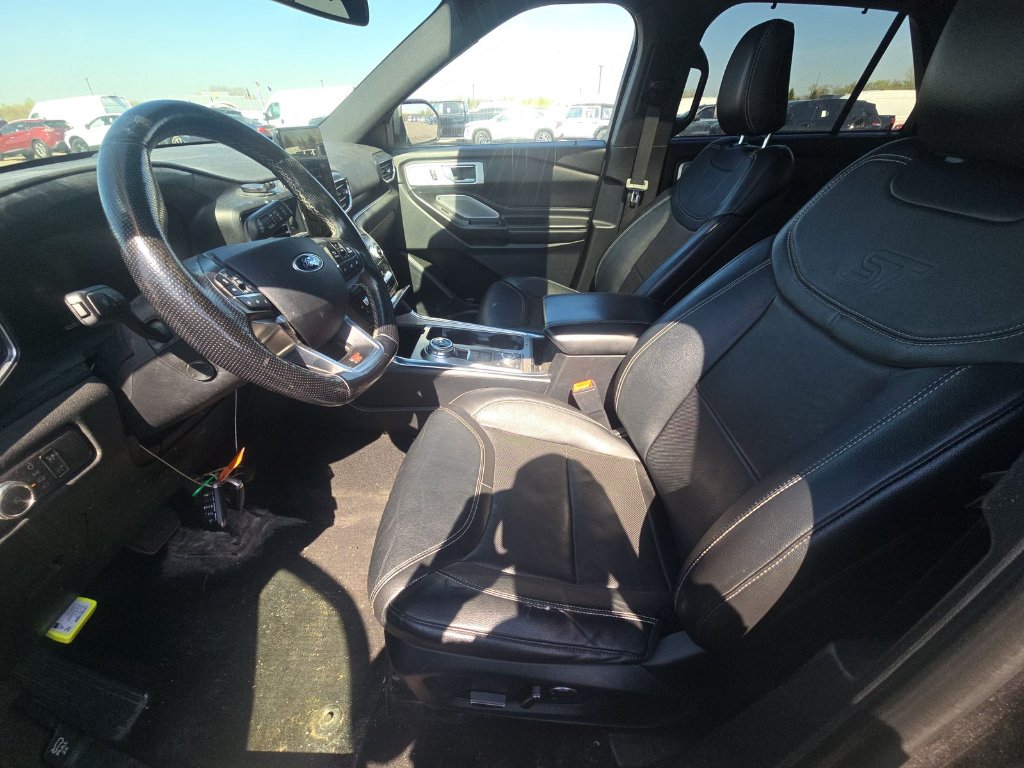 Used 2020 Agate Black Metallic Ford ST image 5