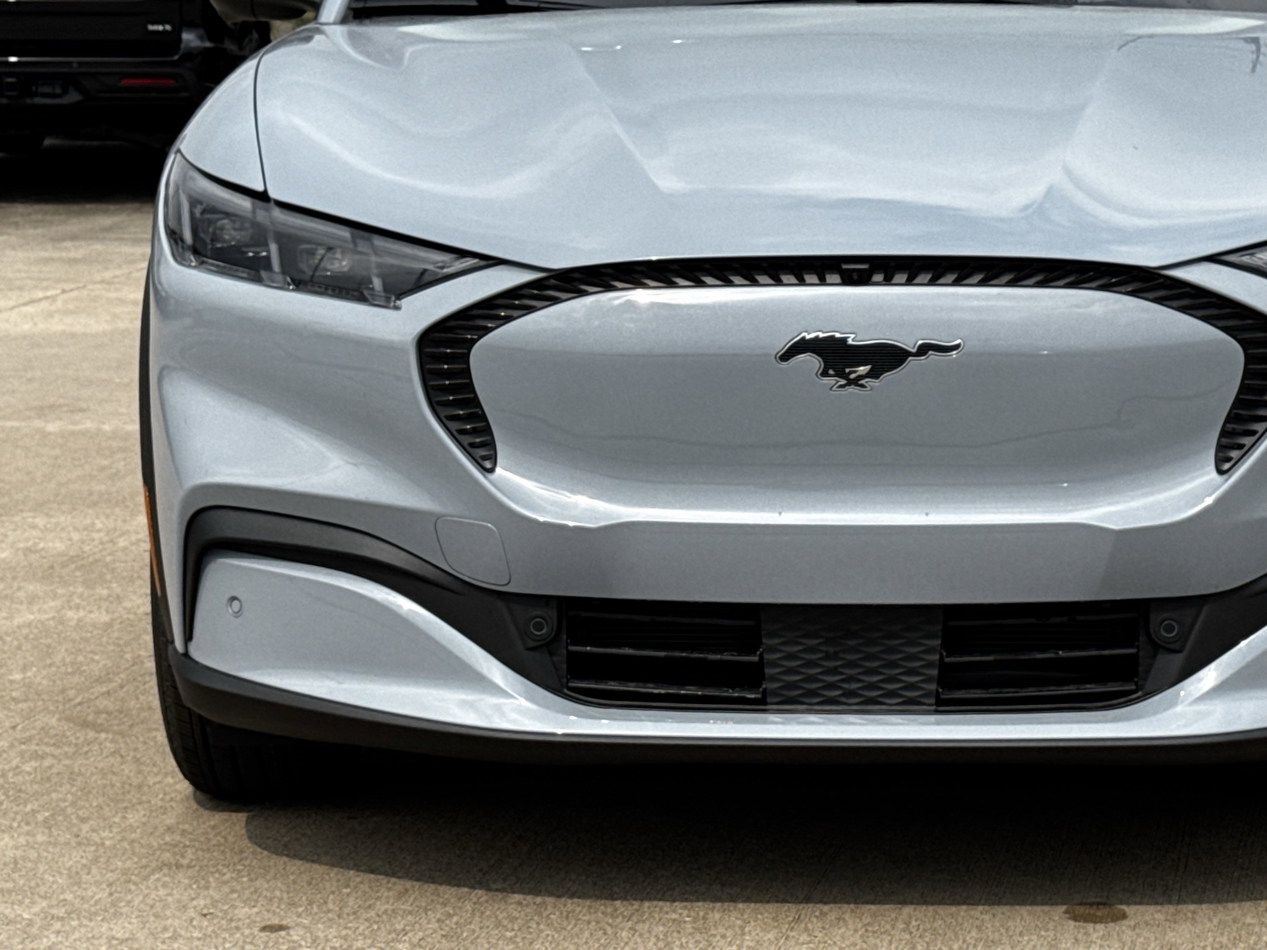 New 2026 Glacier Gray Metallic Tri-coat Ford Select image 5