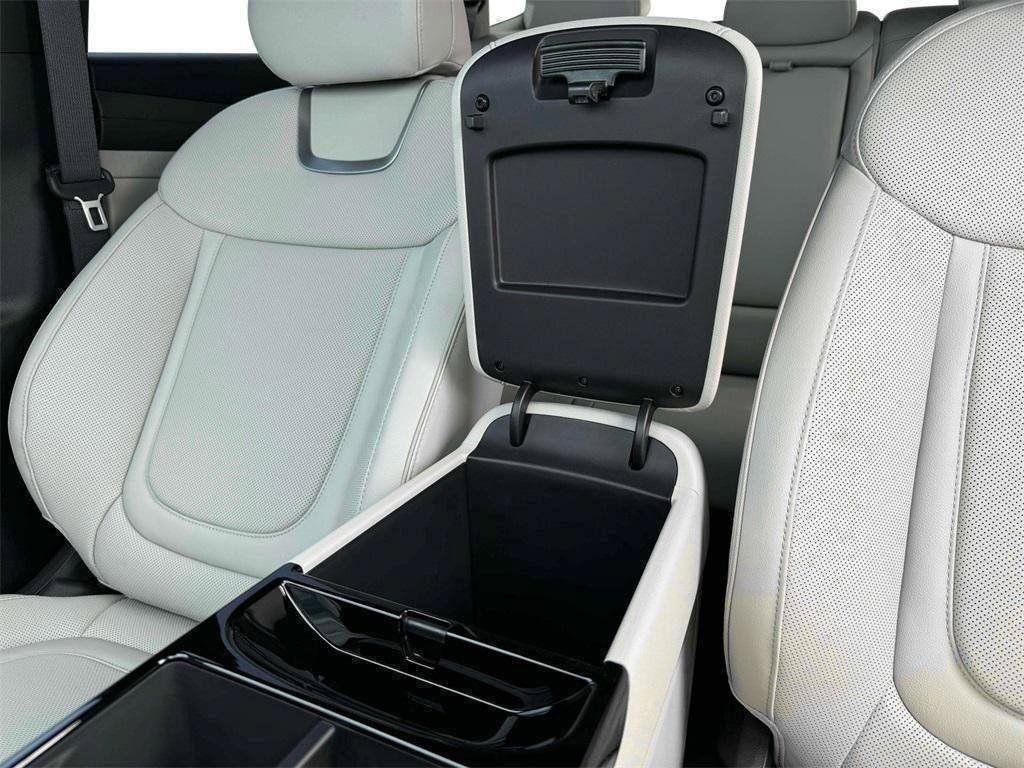 New 2026 Silver Hyundai Limited image 18