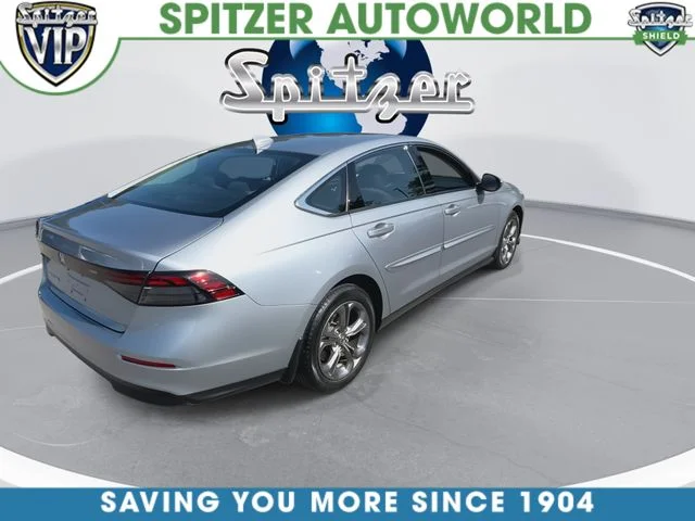 Used 2023  Honda EX image 9