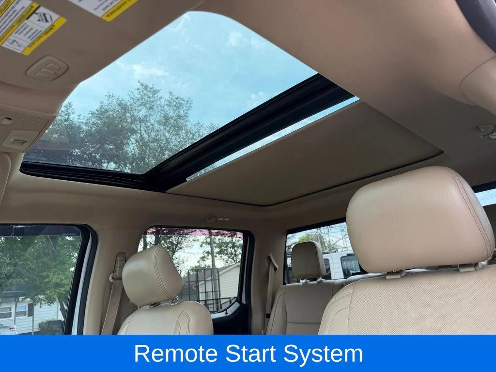 Used 2015 White Ford Lariat image 24