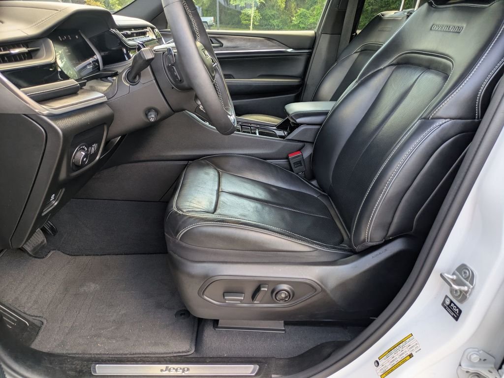 Used 2023 White Jeep Overland image 14