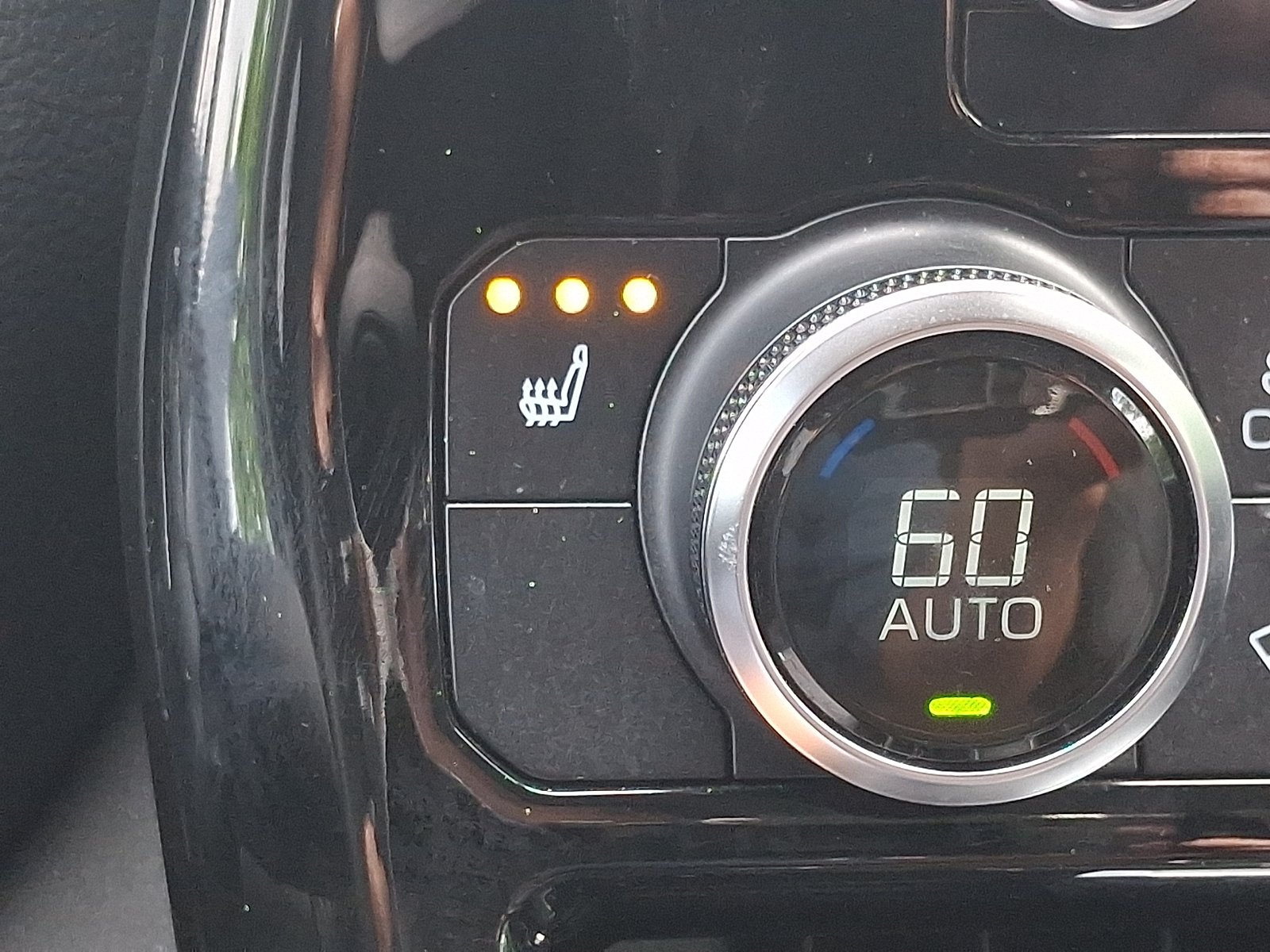 Used 2023 Wind Chill Pearl - 089 Toyota XLE image 25