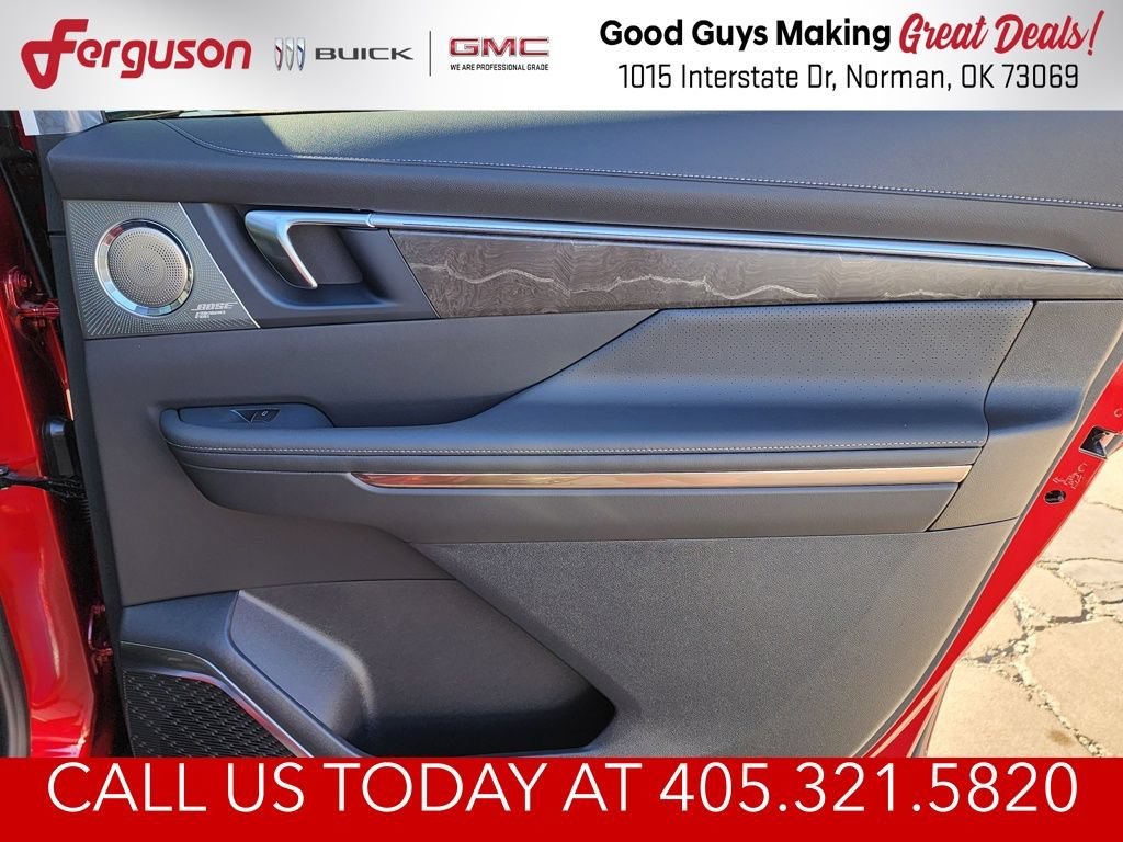 New 2026 Cherry Red Tintcoat Buick Avenir image 43