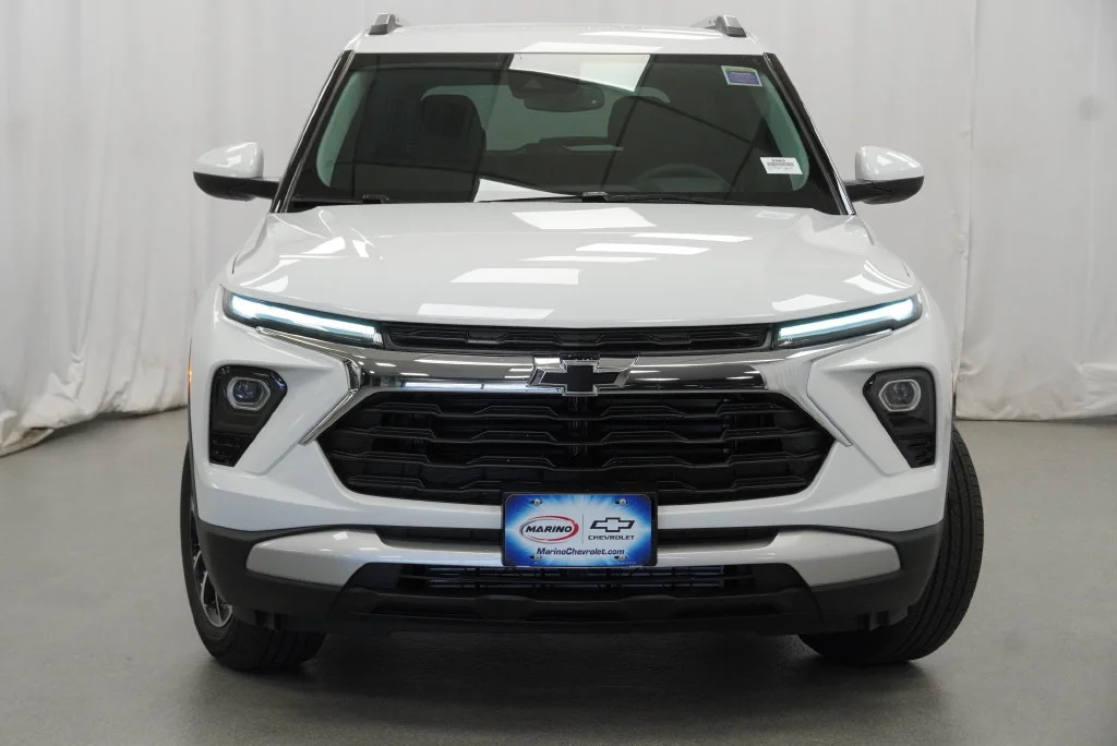 New 2026 Summit White Chevrolet LT image 11