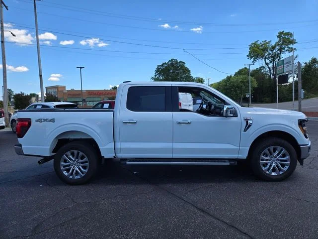 Used 2024 White Ford XLT image 9