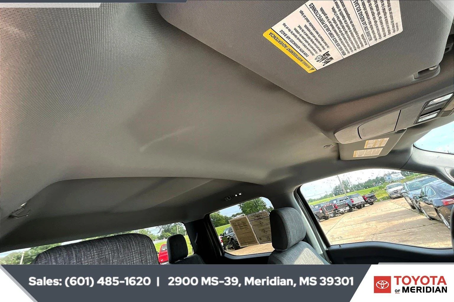 Used 2023 Iconic Silver Ford XLT image 16