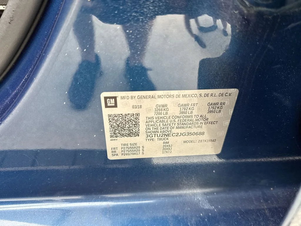 Used 2018 Blue Metallic GMC SLT image 58