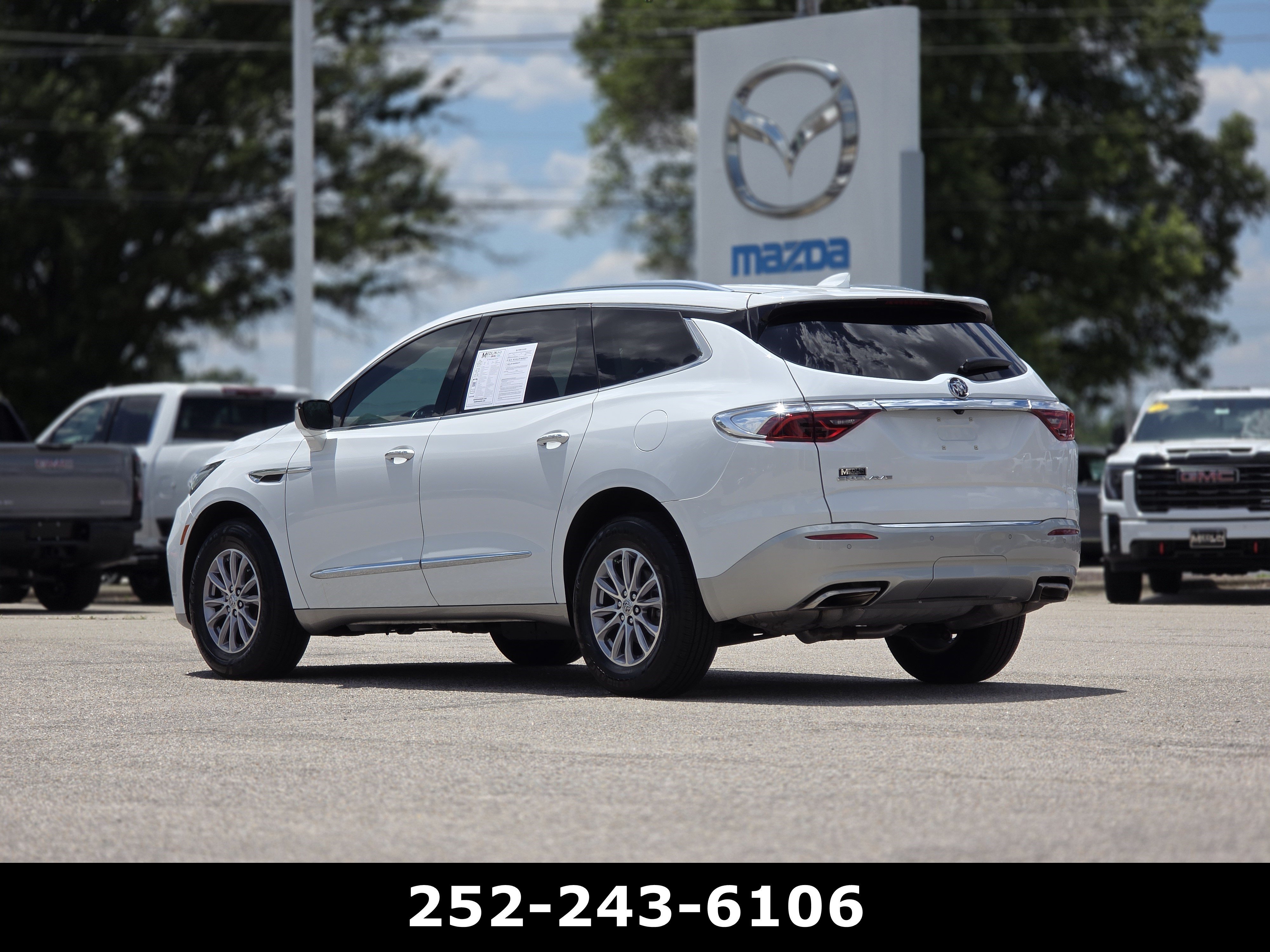 Used 2023 Summit White Buick Essence image 5
