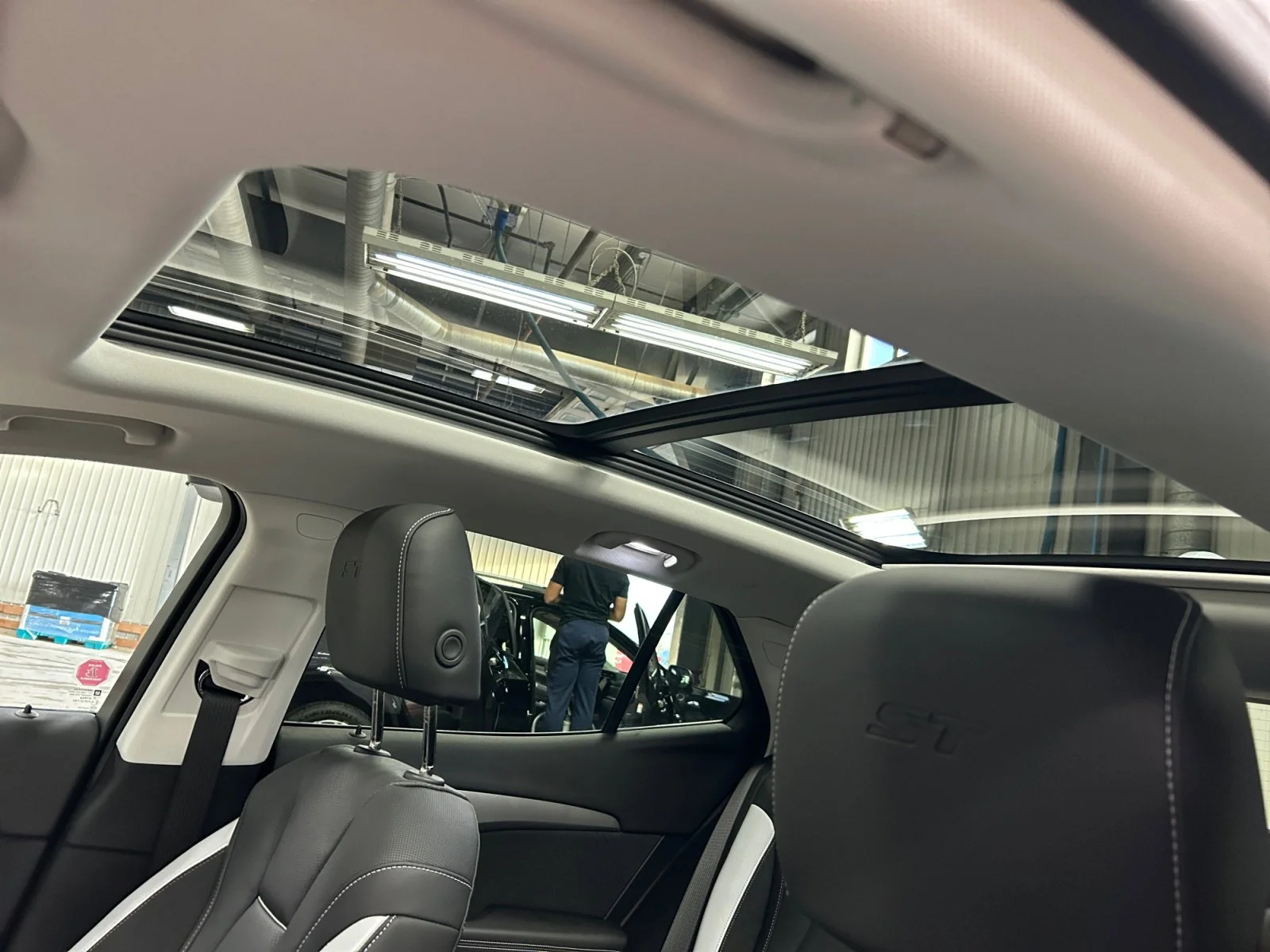 New 2026 Iridescent White Tricoat Buick Sport Touring AWD image 18