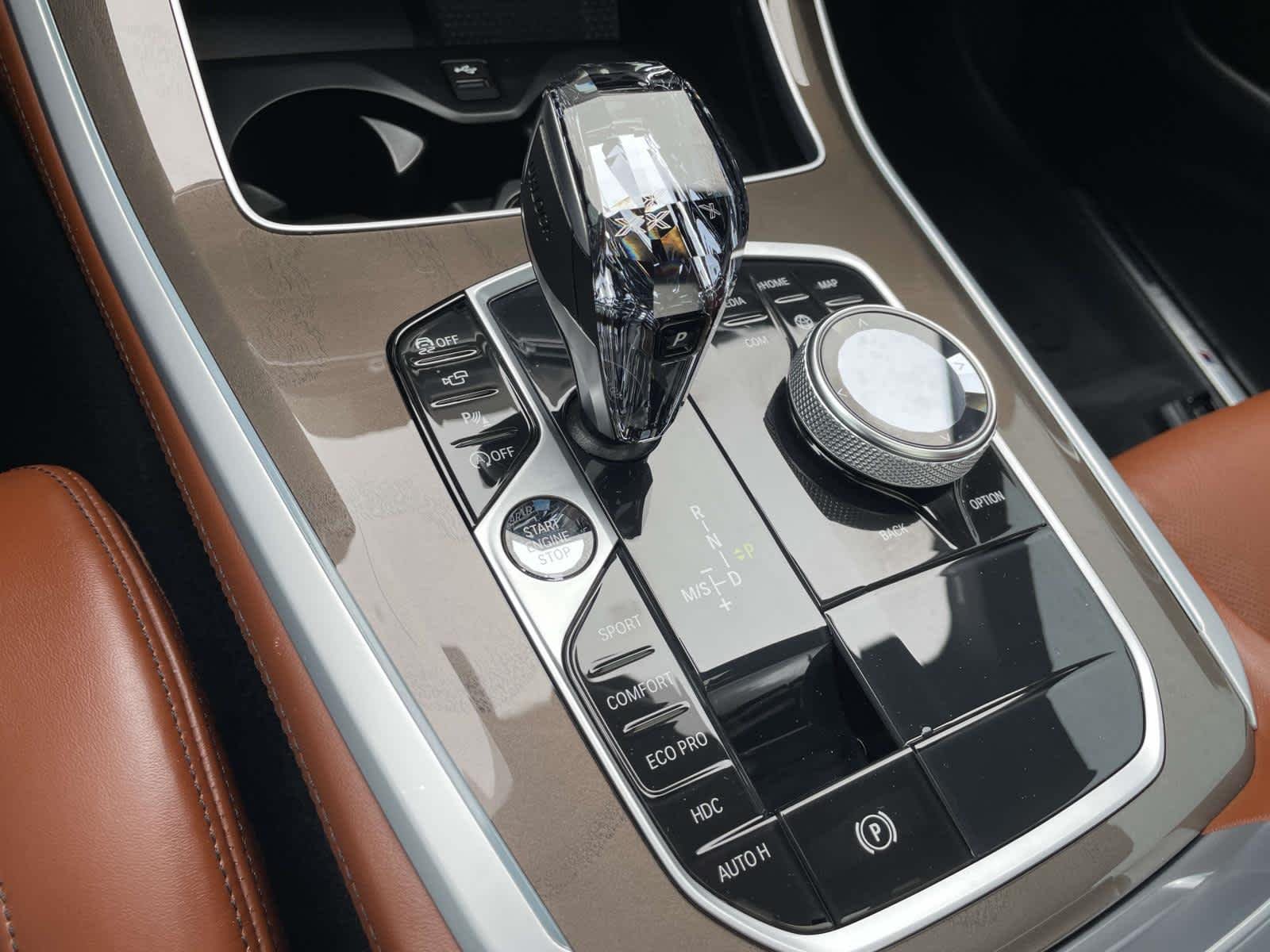 Used 2022 Arctic Grey Metallic BMW M50i image 33