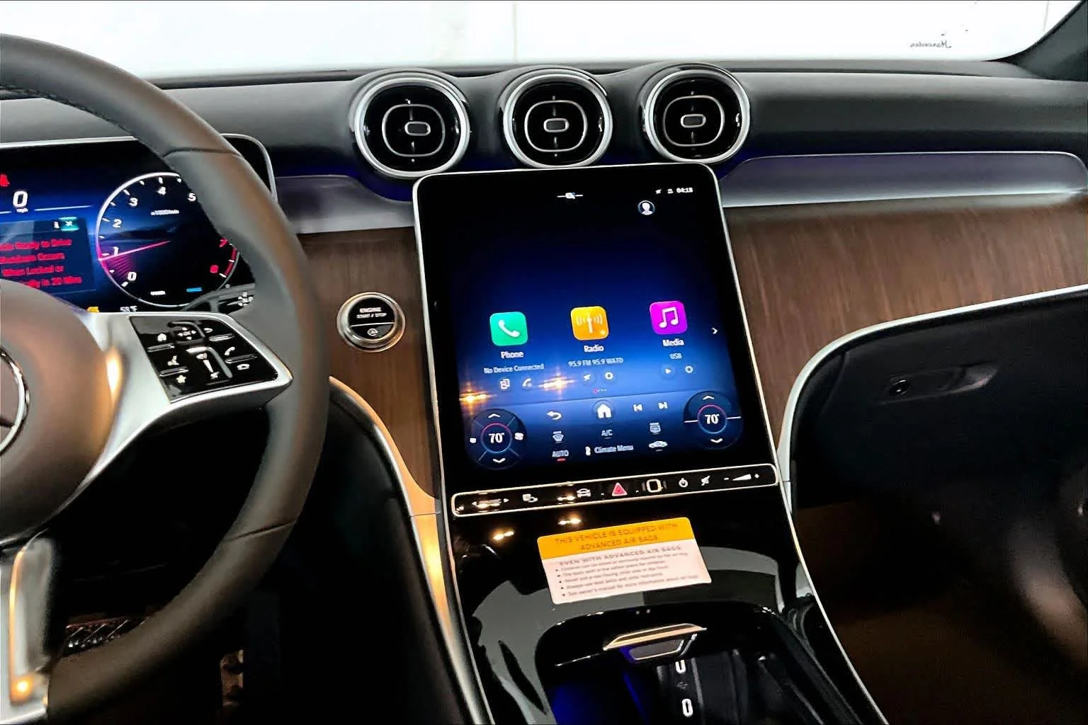 New 2026 040/Black Mercedes-Benz GLC 300 image 9