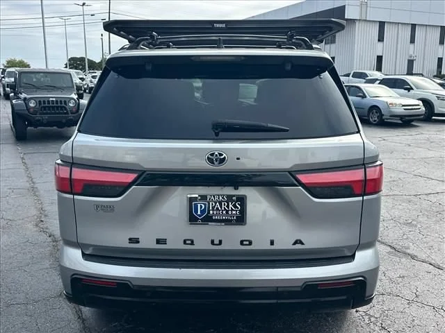 2023 Toyota Sequoia Platinum - Photo 10