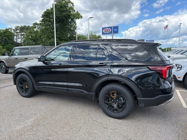 New 2026 Black Ford Tremor image 6