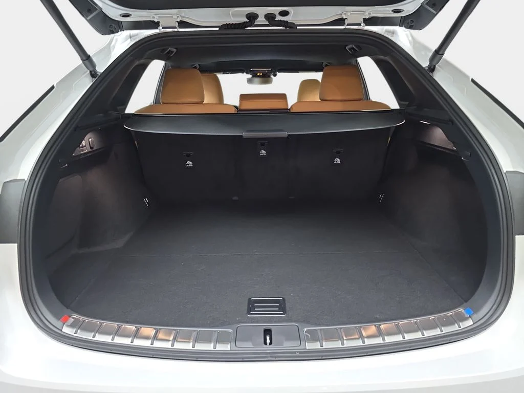 New 2026 Eminent White Pearl Lexus PREMIUM PLUS image 12