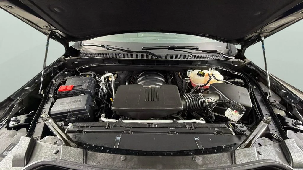 Used 2025 Black Chevrolet LS image 40