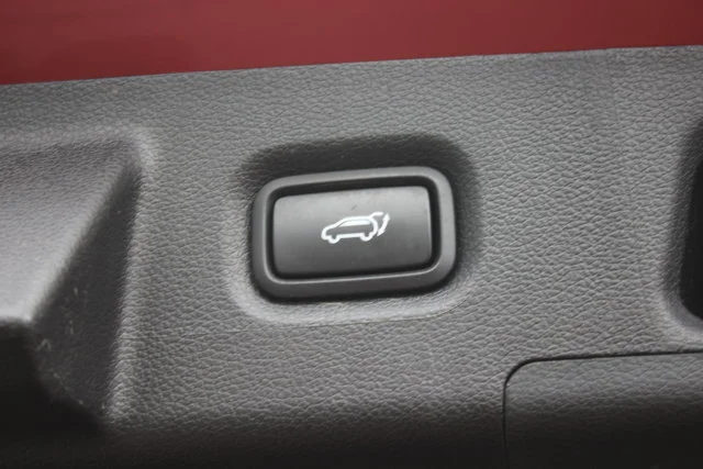 Used 2023 Red Hyundai Calligraphy image 28