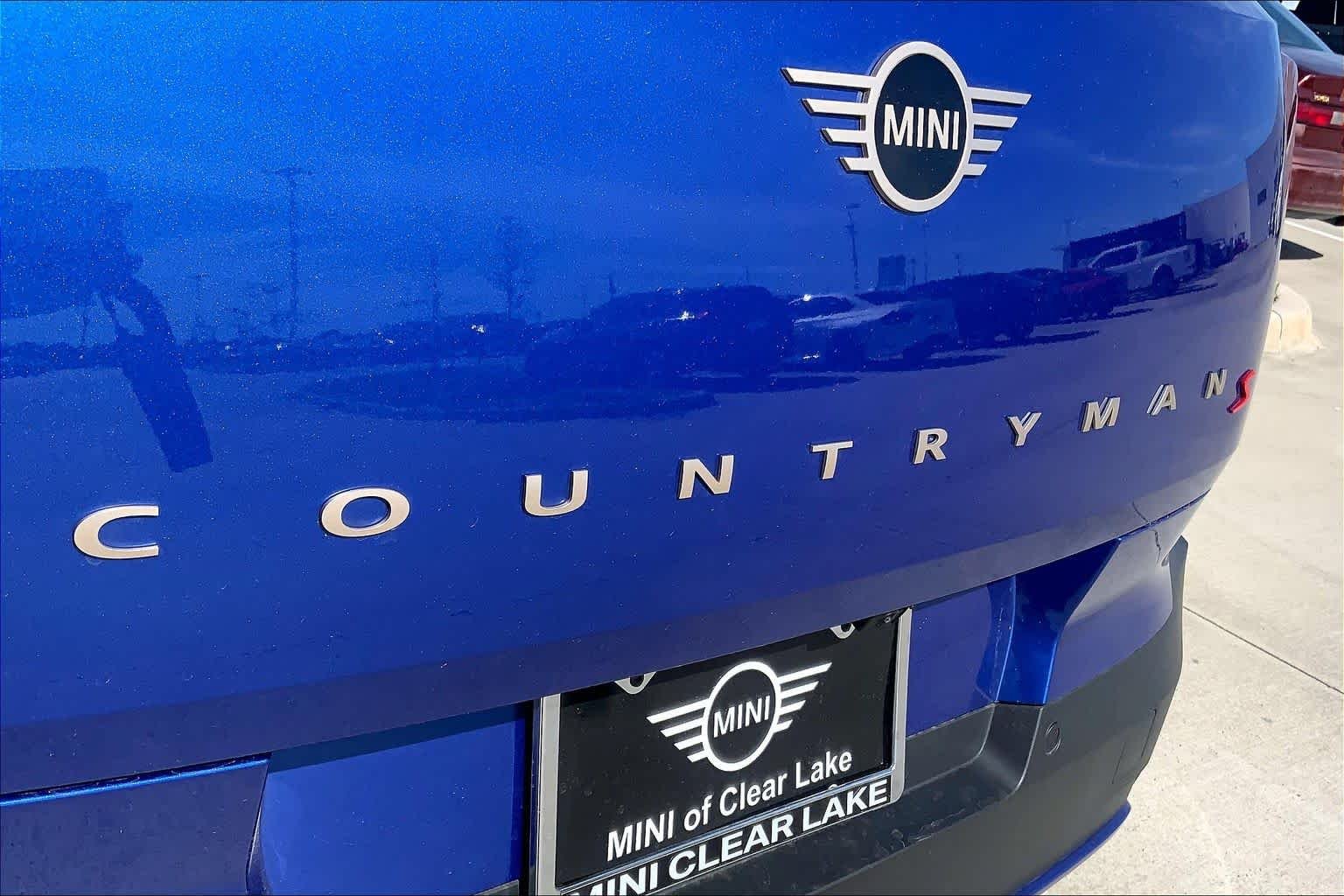 New 2026 Blazing Blue Metallic MINI Signature Plus image 15