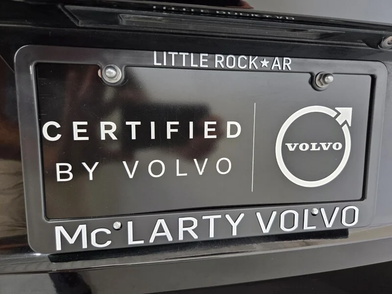 Used 2024 Onyx Black Metallic VOLVO B5 AWD CORE DARK THEME image 18