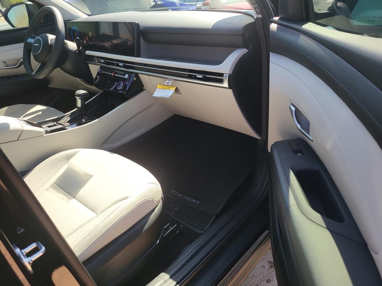 New 2026 Phantom Black Hyundai SEL FWD image 7