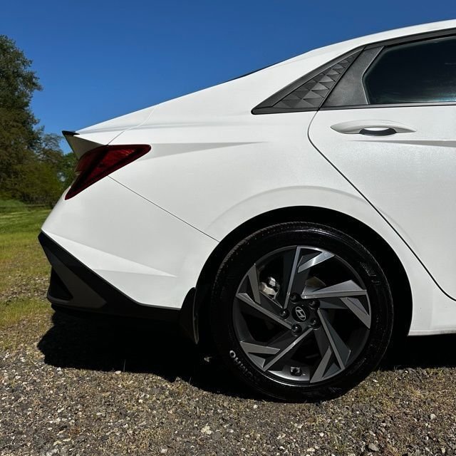 2025 Hyundai Elantra SEL - Photo 27