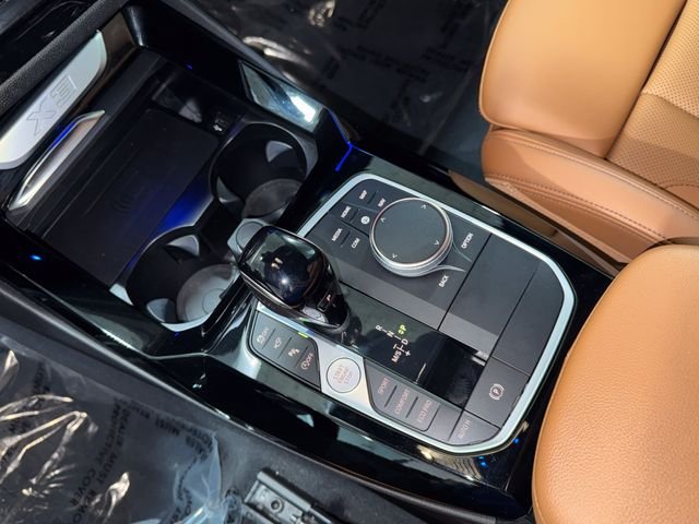 Used 2023 Black Sapphire Metallic BMW sDrive30i image 28