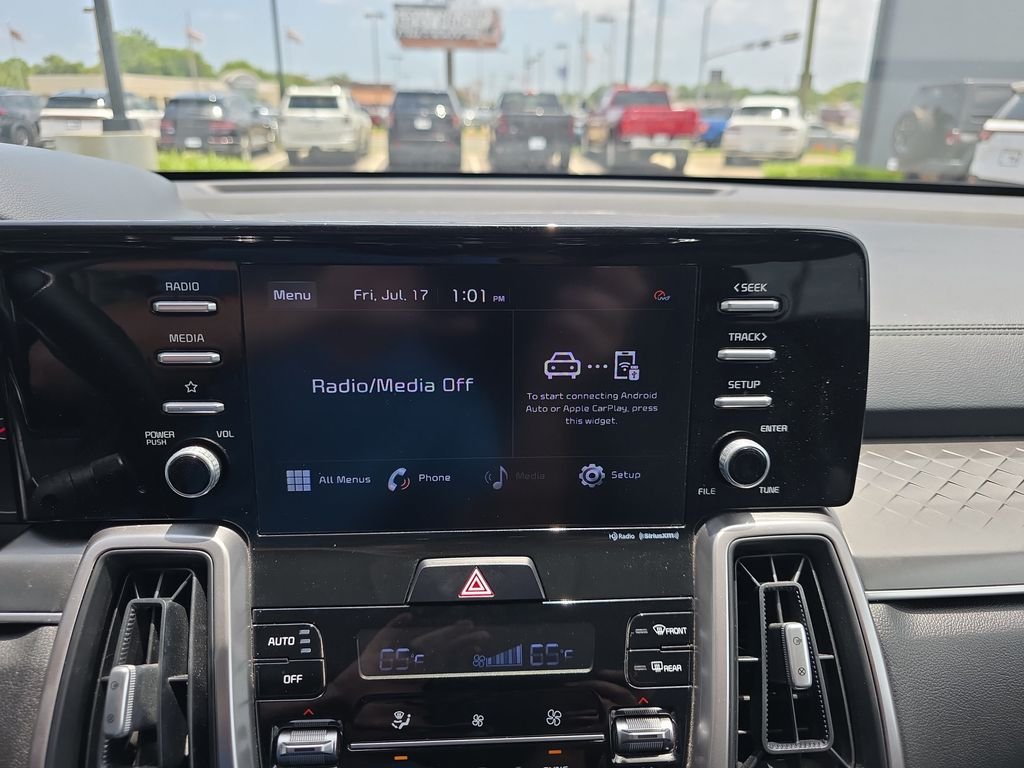 2021 Kia Sorento S - Photo 23