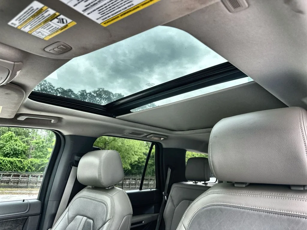 Used 2019 White Platinum Metallic Tri-Coat Ford Limited image 19