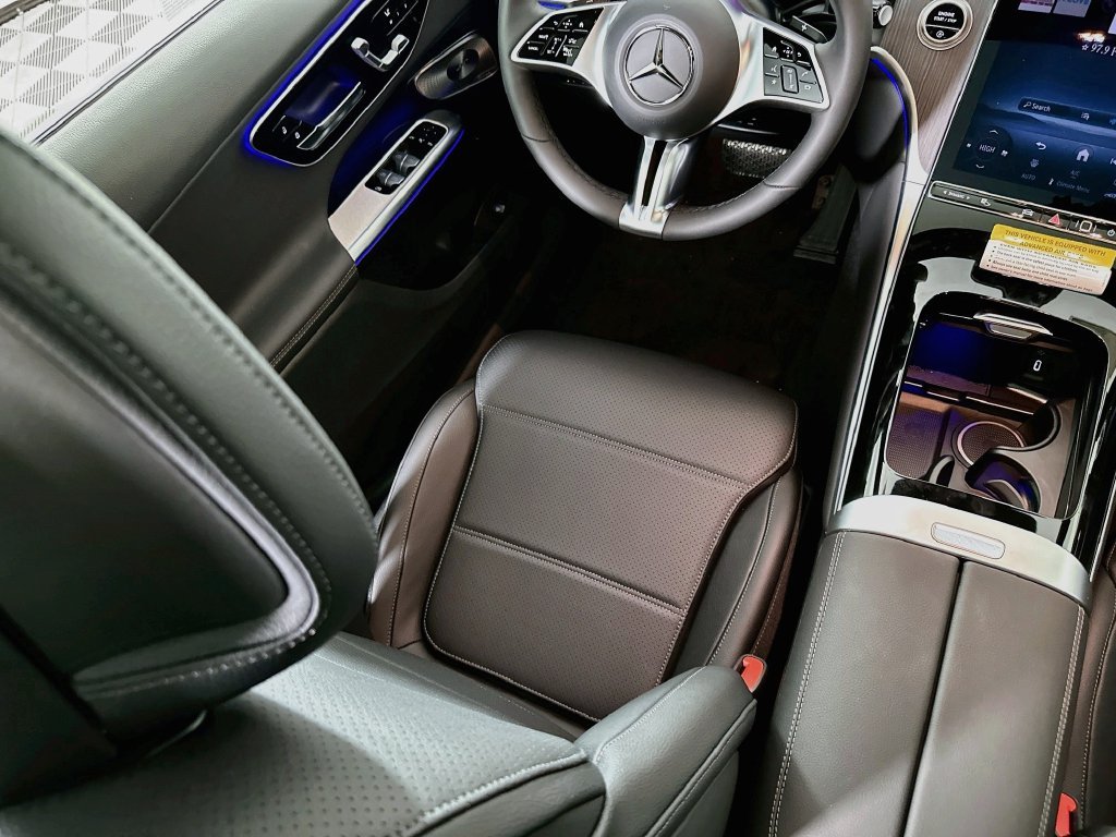New 2027 Starling Blue Metallic Mercedes-Benz GLC 300 image 23