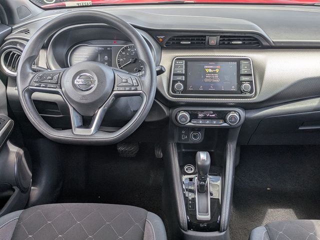 Used 2019 Cayenne Red Nissan SV image 28