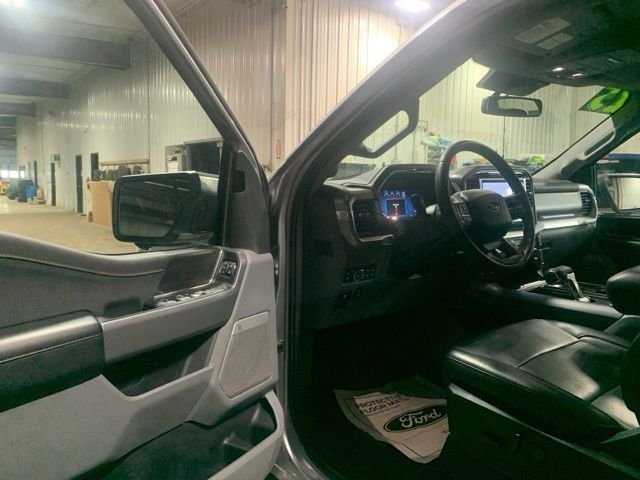 Used 2025 Silver Ford Lariat image 6