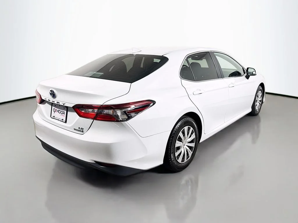 Certified Used 2022 Ice Edge Toyota Hybrid LE image 7