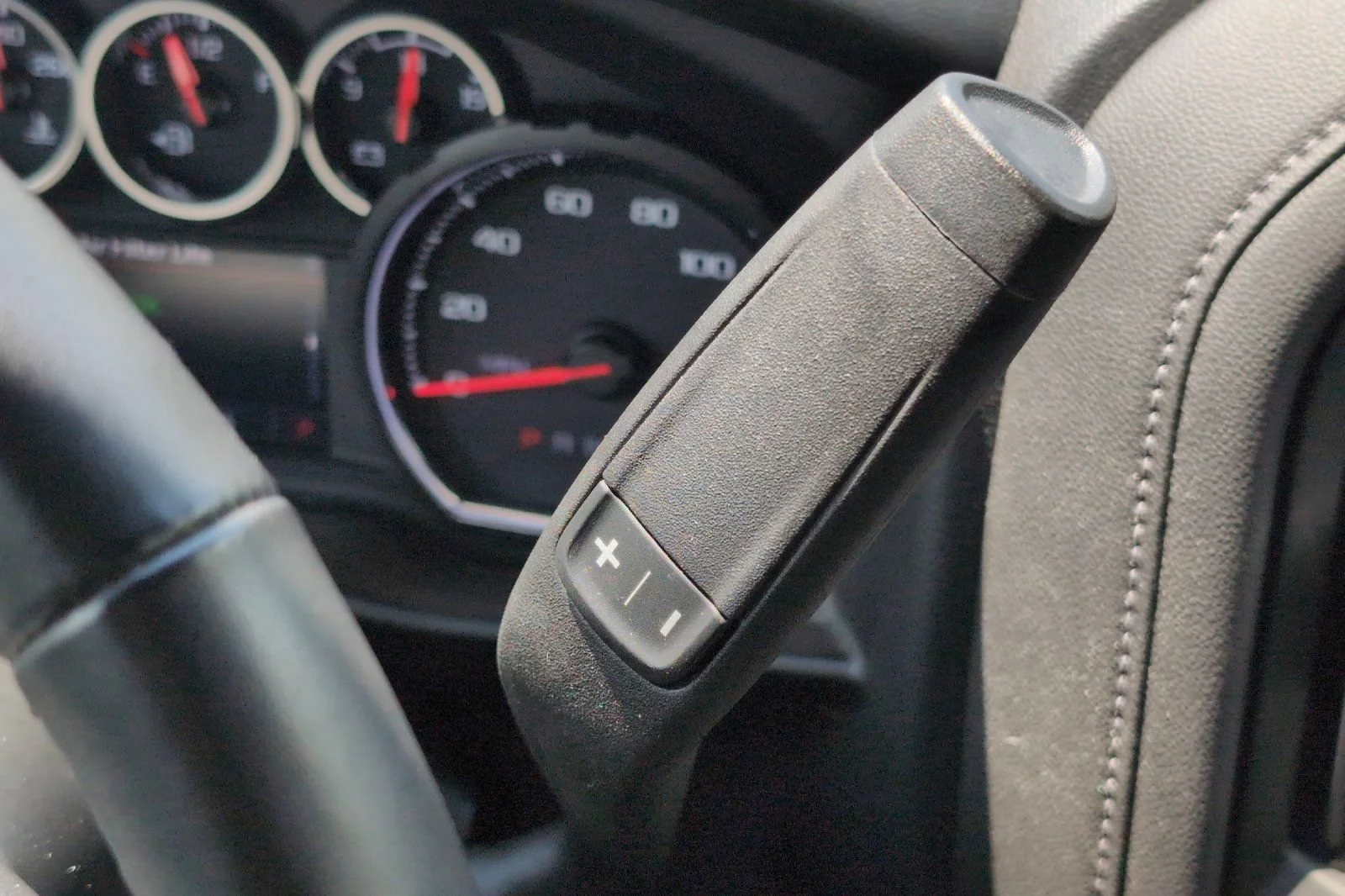 Used 2022 GREENSTONE METALLIC Chevrolet LT image 21