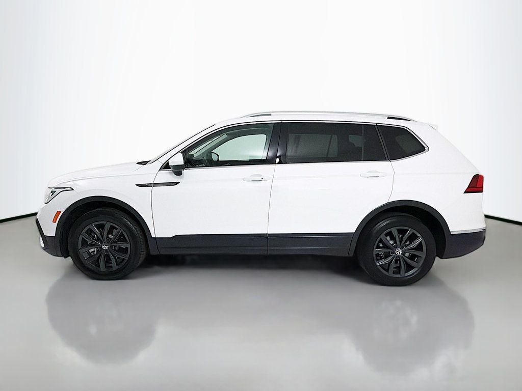 Used 2024 Pure White Volkswagen 2.0T SE 4MOTION image 4