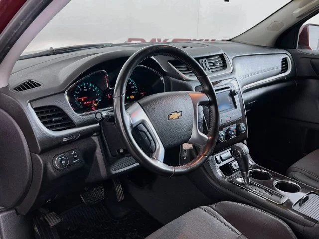 Used 2017 Red Chevrolet 1LT image 33