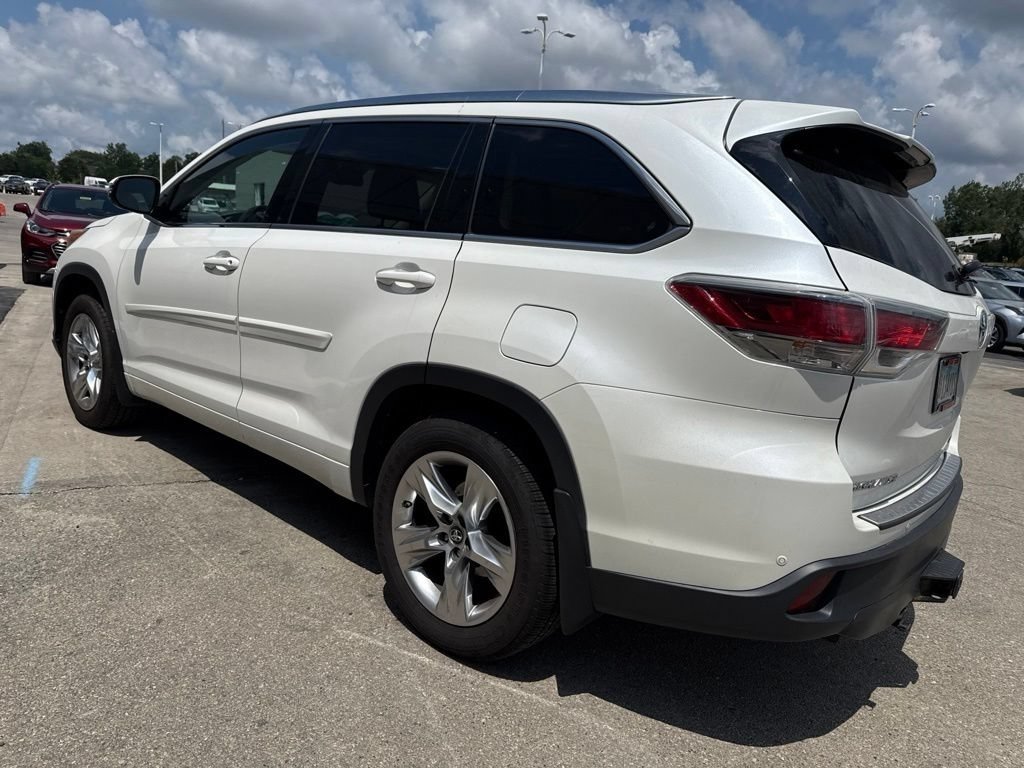 Used 2016 Blizzard Pearl Toyota Limited Platinum V6 image 8