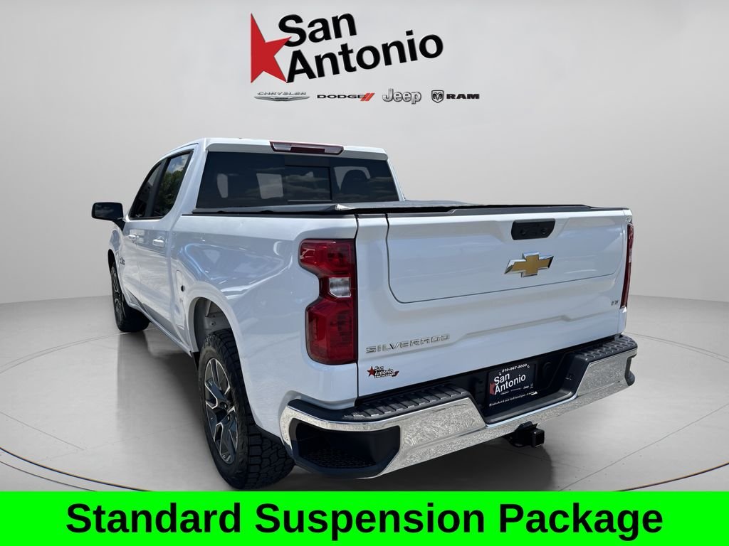 Used 2024 White Chevrolet LT image 11