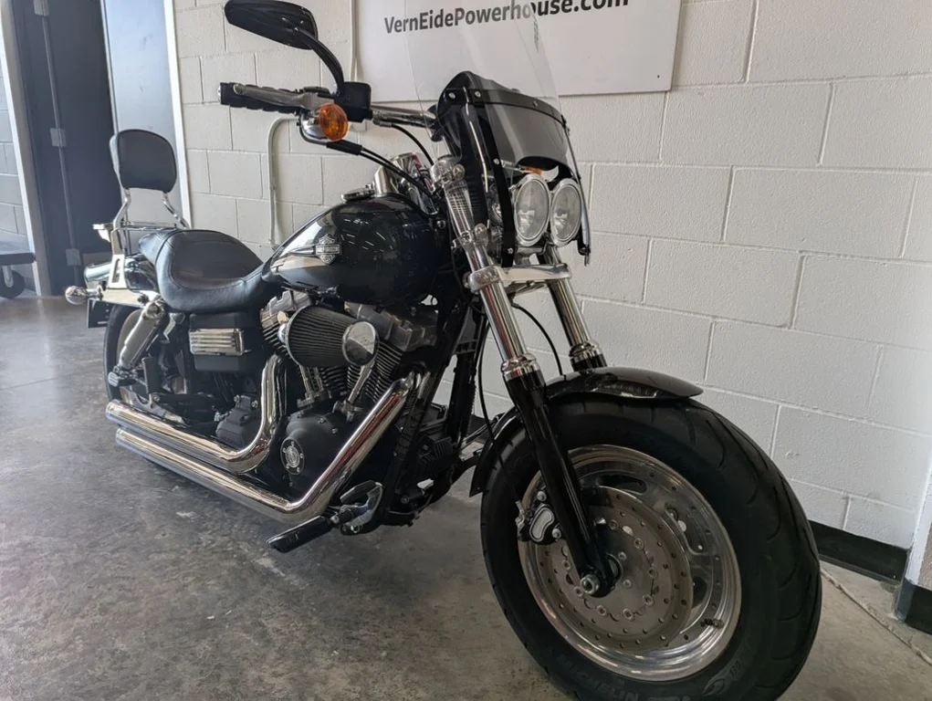 Used 2008 GRAY Harley-Davidson® FXDF - Fat Bob image 2
