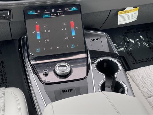 2026 Cadillac Escalade IQ Luxury - Photo 8
