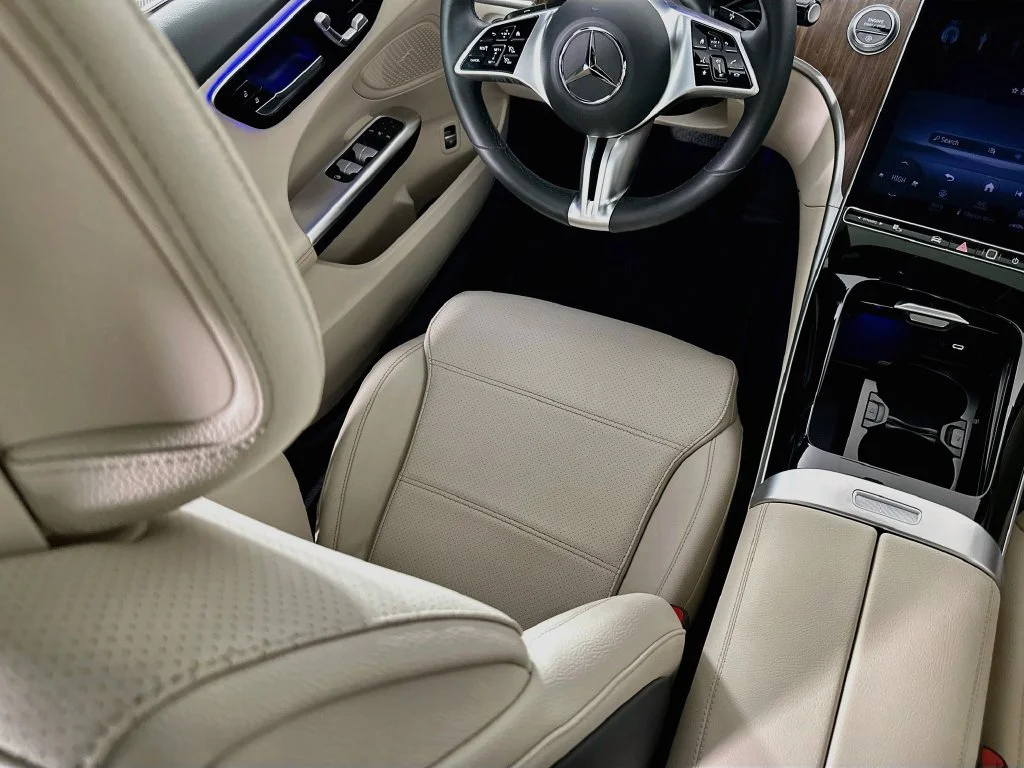 Used 2024 White Mercedes-Benz C 300 image 21
