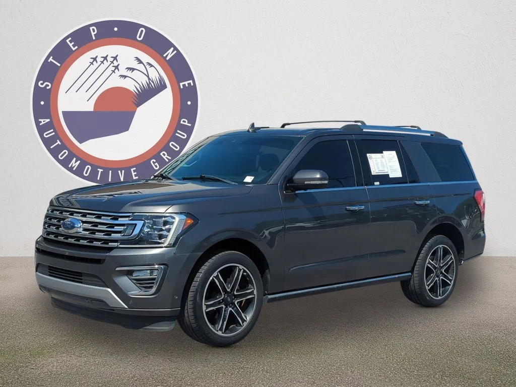 2021 Ford Expedition Limited's photo