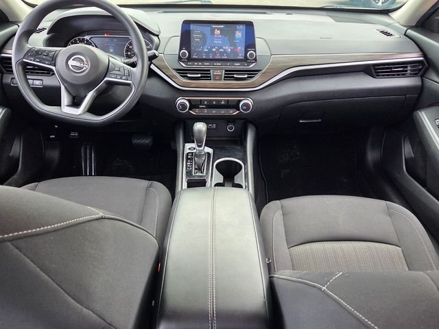 Used 2024 Gray Nissan 2.5 SV image 8